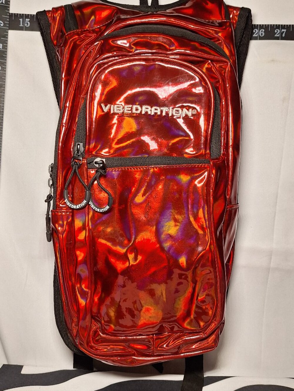 Vibedration Hydration Backpack w/o bladder - Holographic - Red - Used